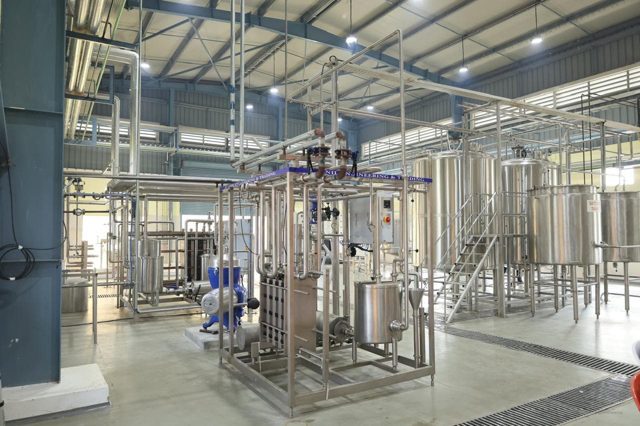 Stainless steel dairy processing hall